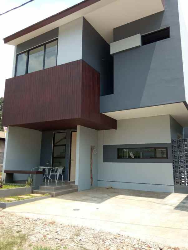 dijual rumah puspitek