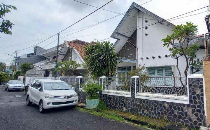 dijual rumah rangkah