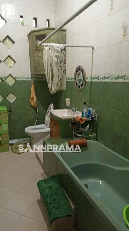 dijual rumah rangkapan jaya