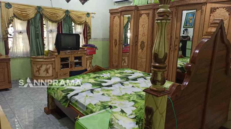 dijual rumah rangkapan jaya