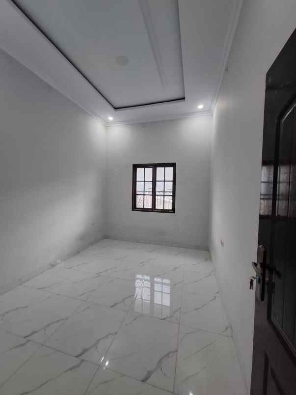 dijual rumah rangkapan jaya pancoran