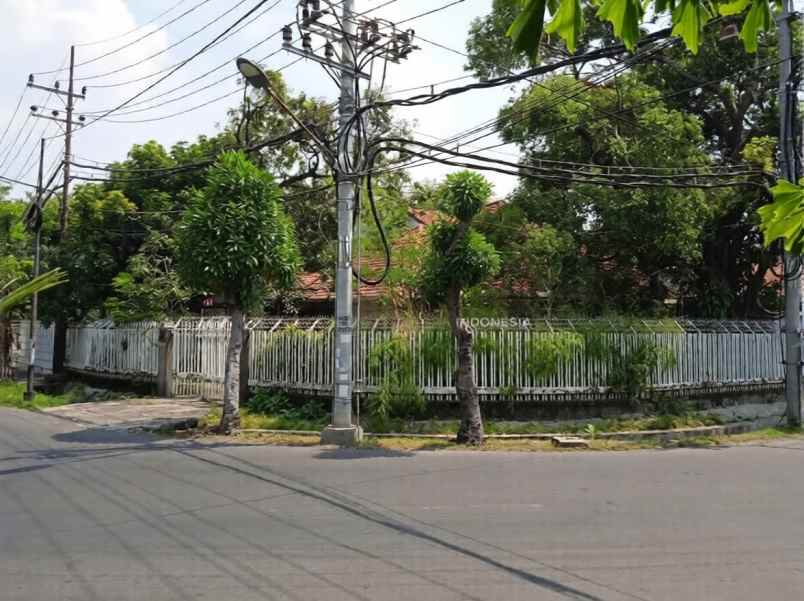 dijual rumah raya ambengan