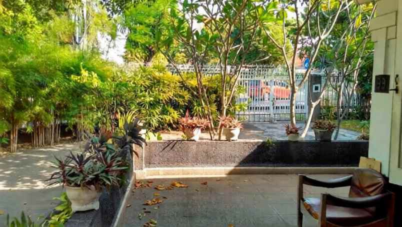 dijual rumah raya ambengan