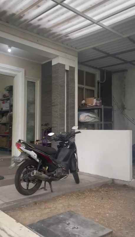 dijual rumah raya sambikerep