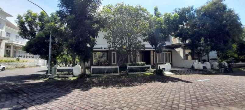 dijual rumah regency 21