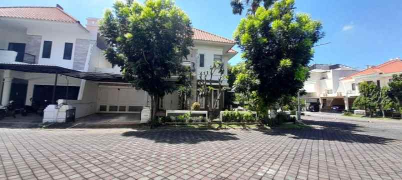 dijual rumah regency 21