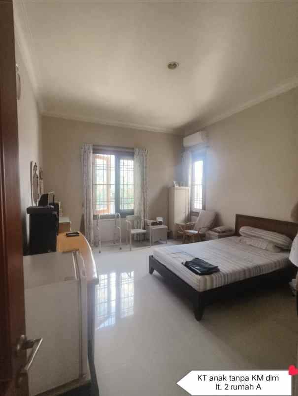 dijual rumah regency 21