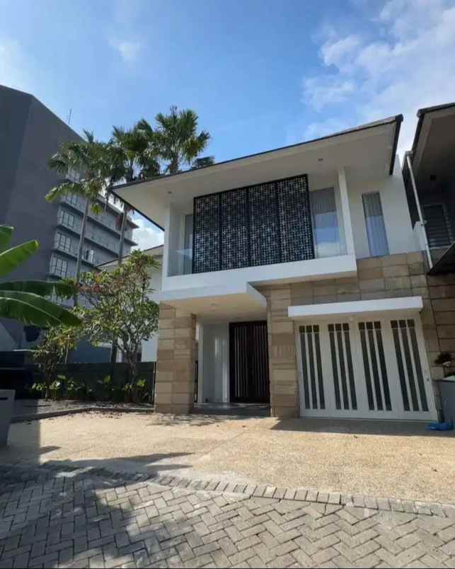 dijual rumah royal residance cluster