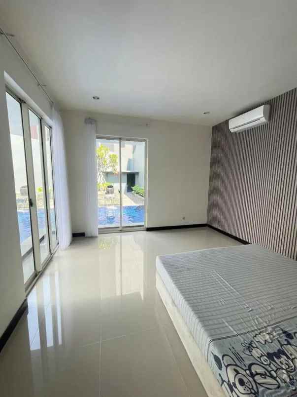 dijual rumah royal residance cluster