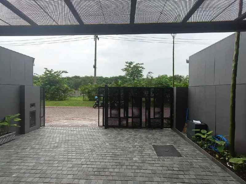 dijual rumah san antonio