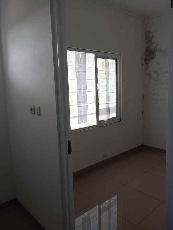 dijual rumah sariwangi