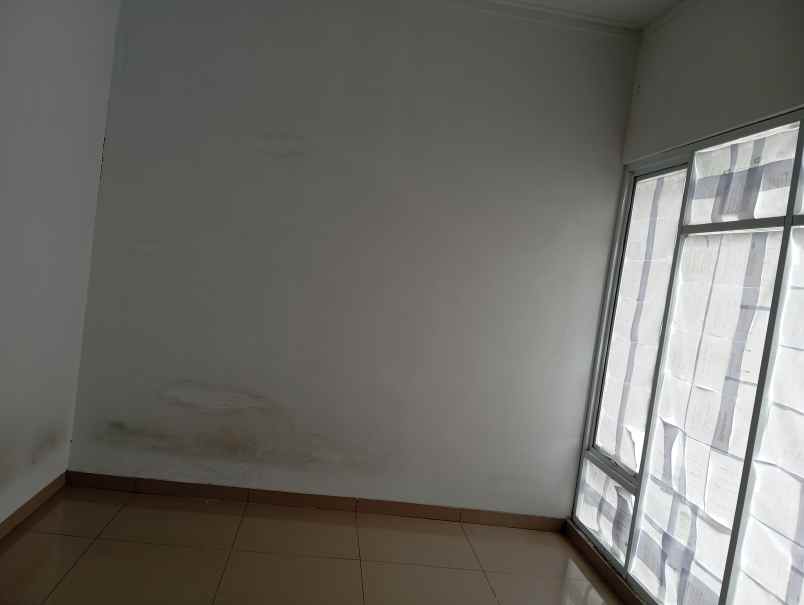 dijual rumah sariwangi