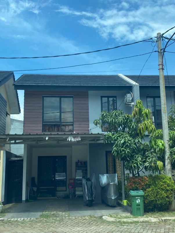 dijual rumah sarua