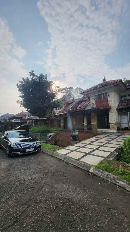 dijual rumah sawangan depok