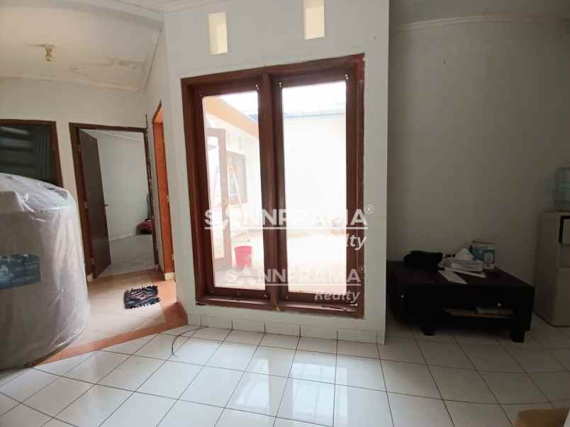 dijual rumah sawangan lama