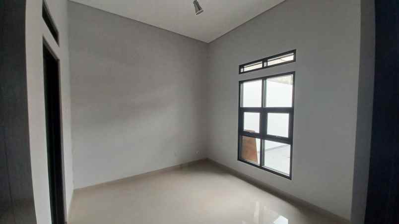 dijual rumah sekelimus