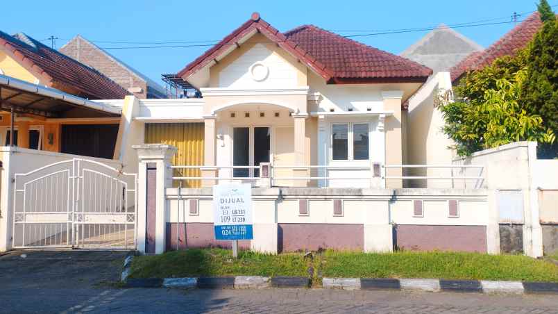 dijual rumah semarang indah tawangsari