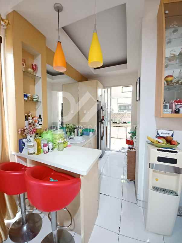 dijual rumah semi furnished di bintaro