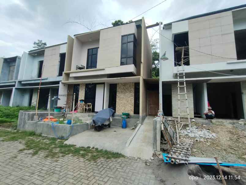 dijual rumah sendang pakel gedawang