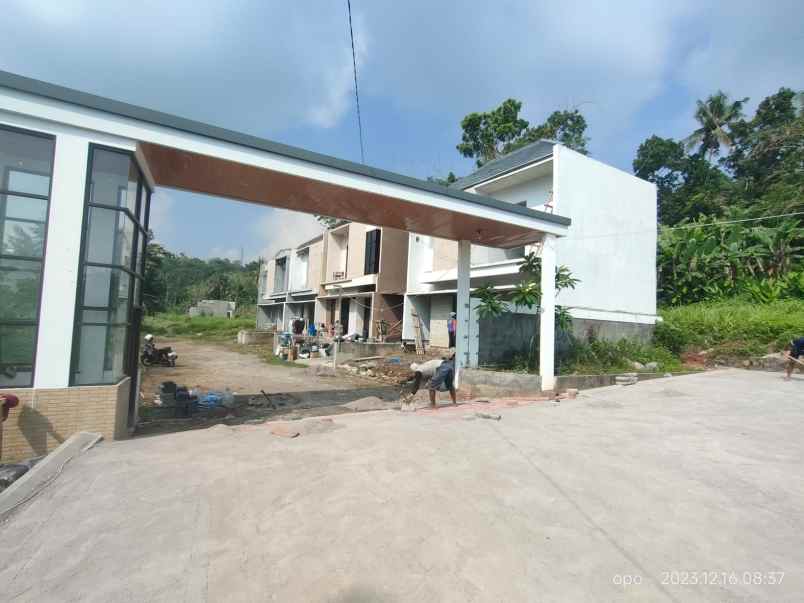 dijual rumah sendang pakel gedawang