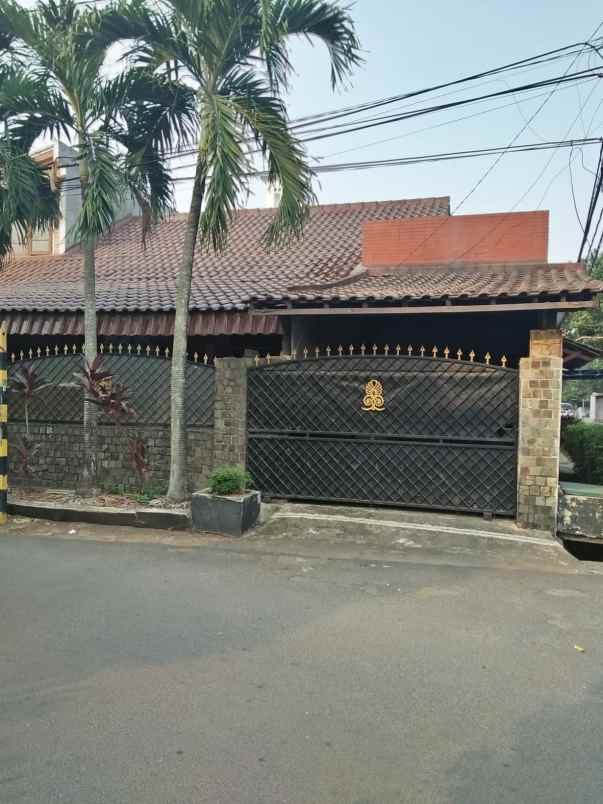 dijual rumah shm lokasi nyaman hook dalam perumahan