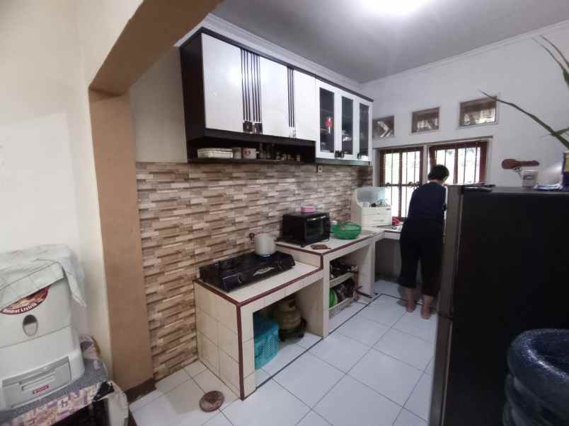 dijual rumah shm lokasi nyaman hook dalam perumahan