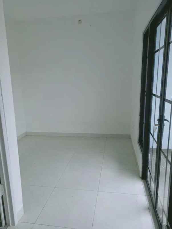 dijual rumah siap dikawasan bsd