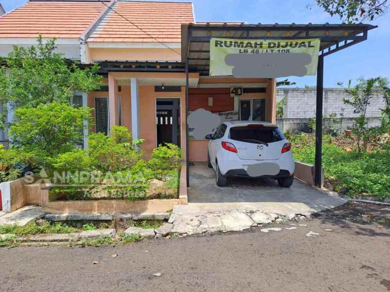 dijual rumah sukatani