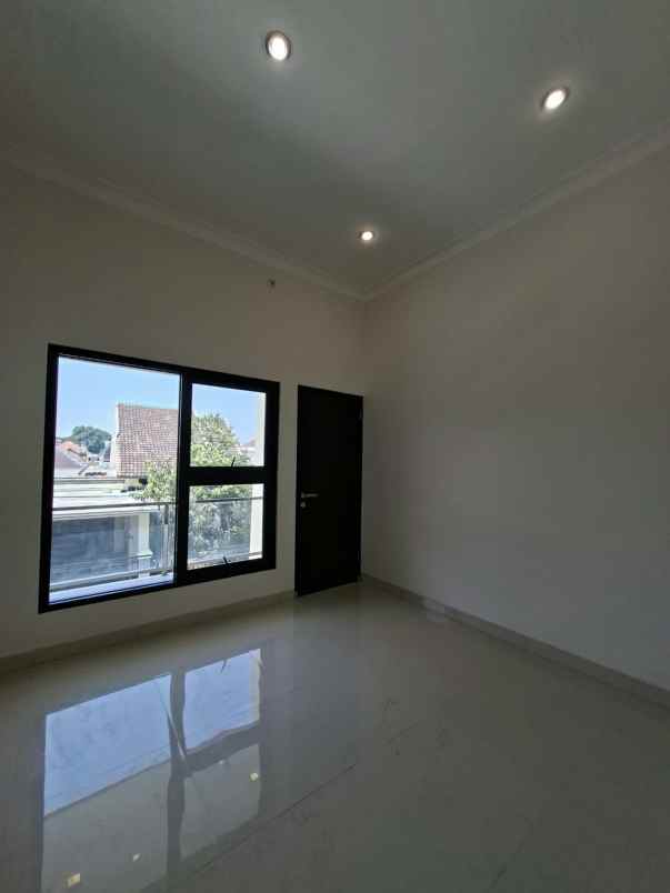 dijual rumah sulfat blimbing kota malang