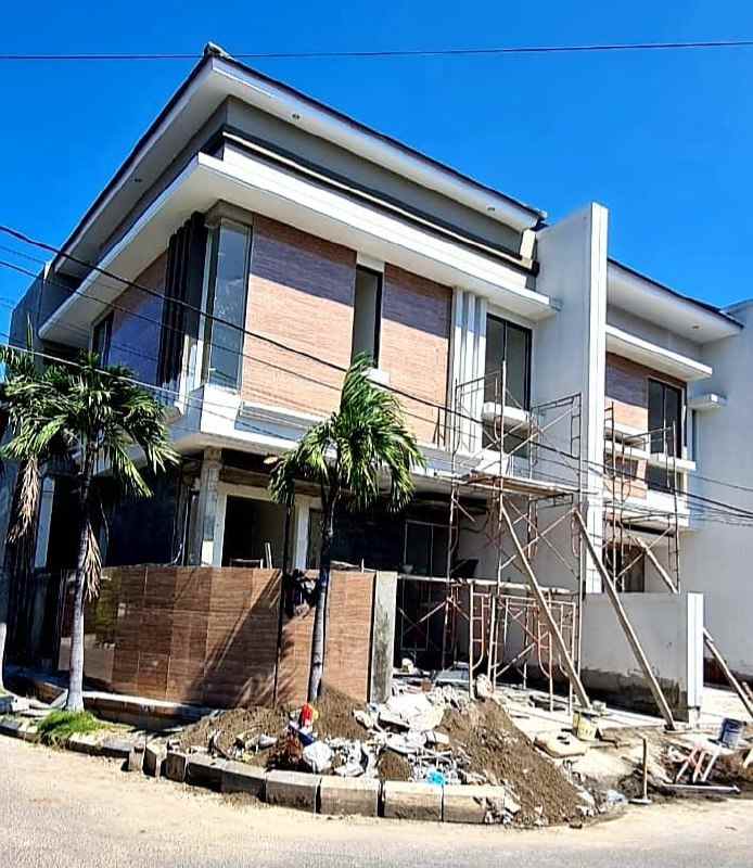 dijual rumah sutorejo prima