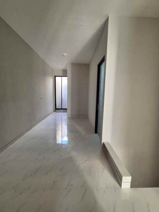 dijual rumah sutorejo prima utara