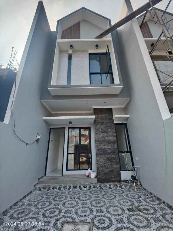 dijual rumah sutorejo surabaya