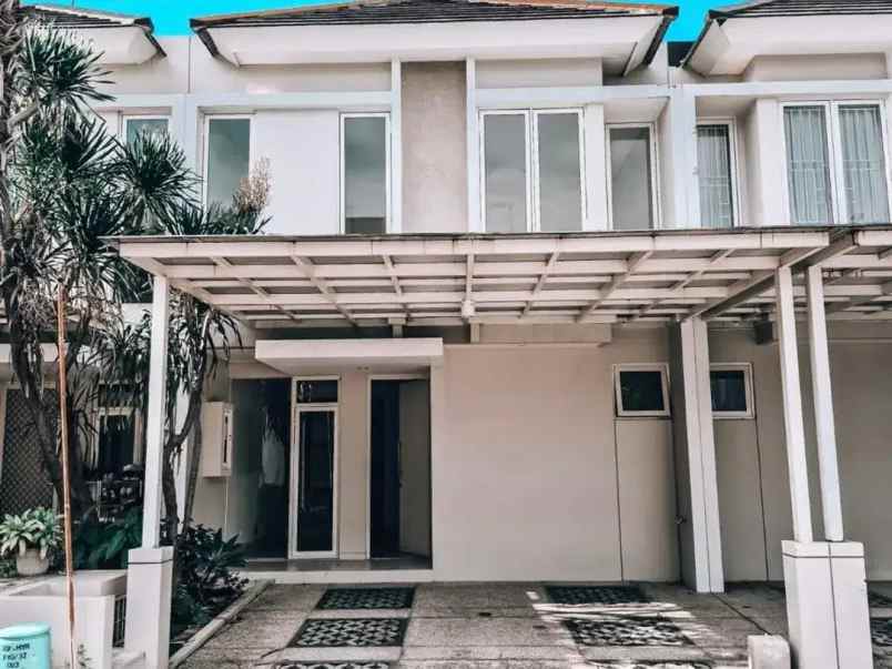 dijual rumah suvadiva grand island