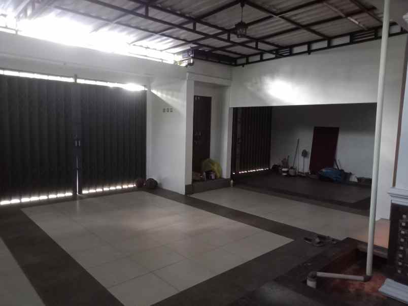 dijual rumah tajem maguwoharjo kec