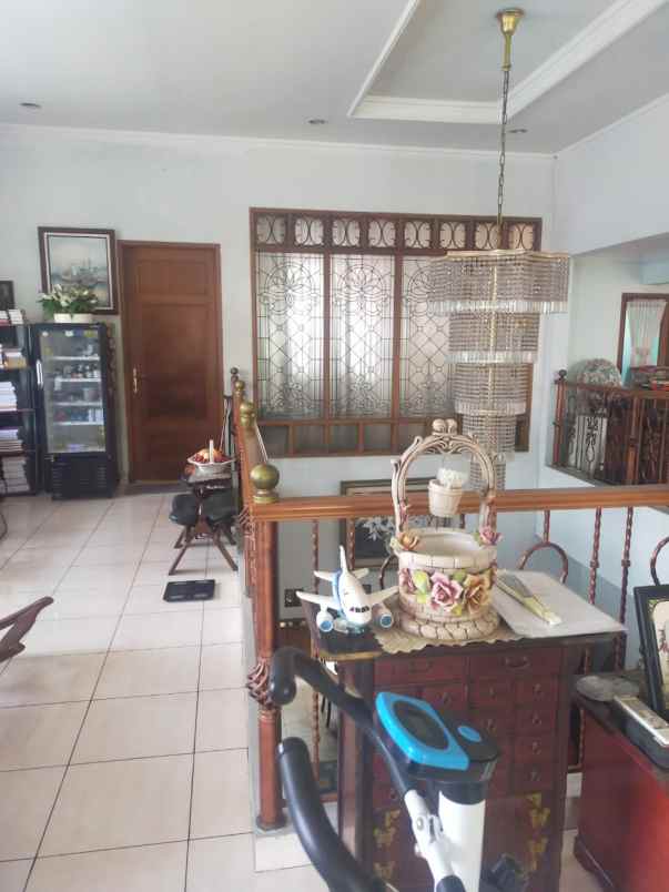 dijual rumah taman bougenvile caman