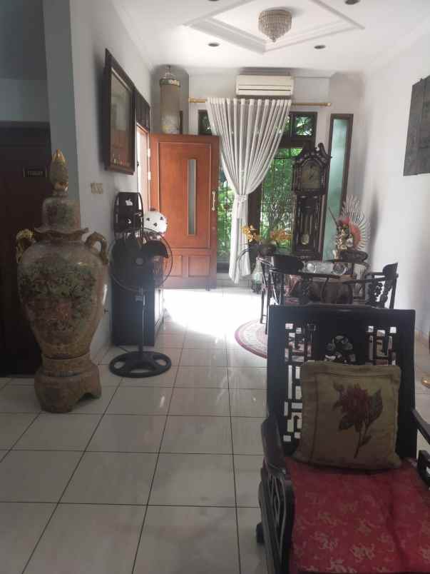 dijual rumah taman bougenvile caman