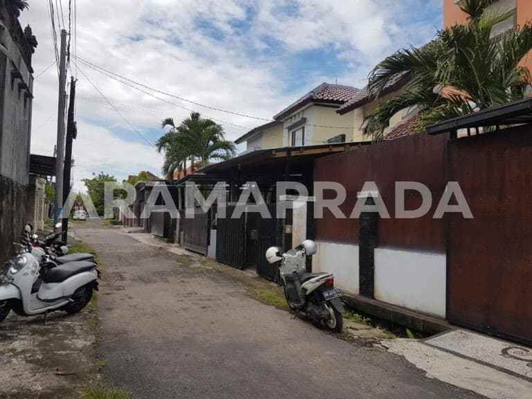 dijual rumah taman wedasari