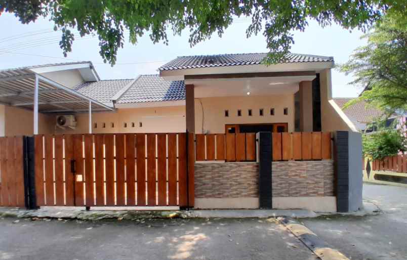 dijual rumah tamanmartani