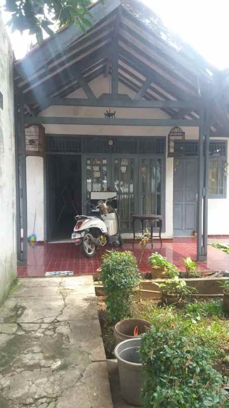 dijual rumah tanah lokasi strategis 653 m2