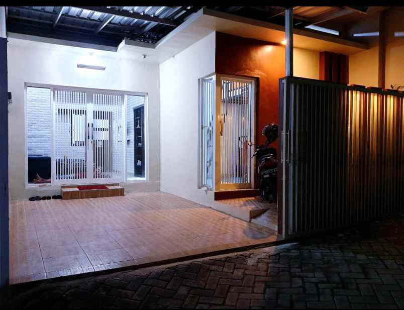 dijual rumah tasikmadu regency