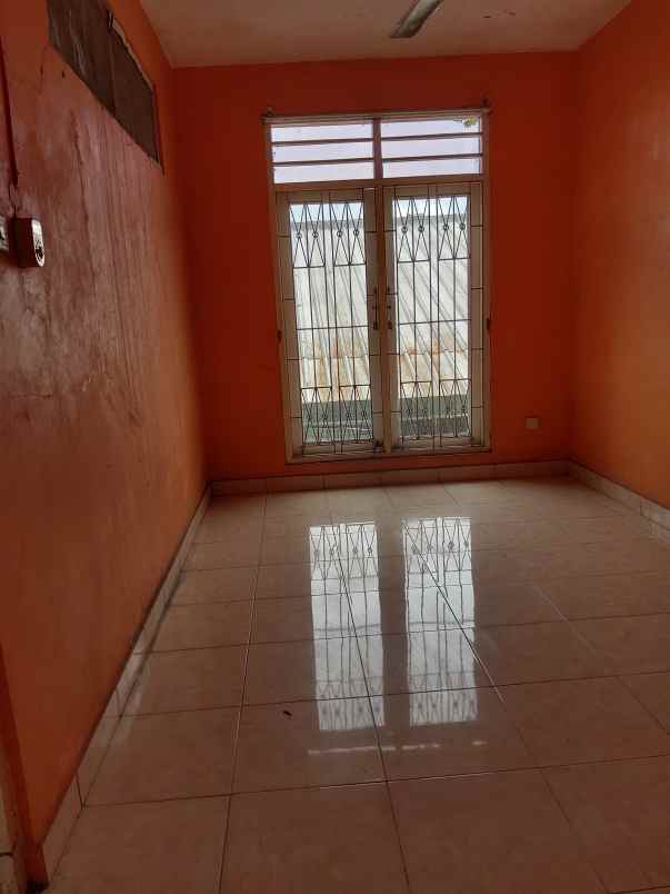 dijual rumah telaga kahuripan kemang bogor