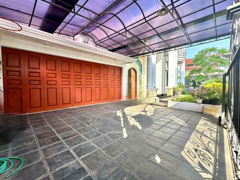 dijual rumah tembalang