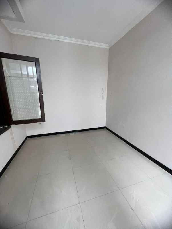 dijual rumah tembalang semarang