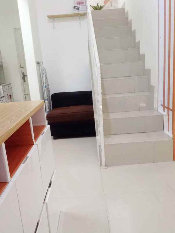 dijual rumah tugu