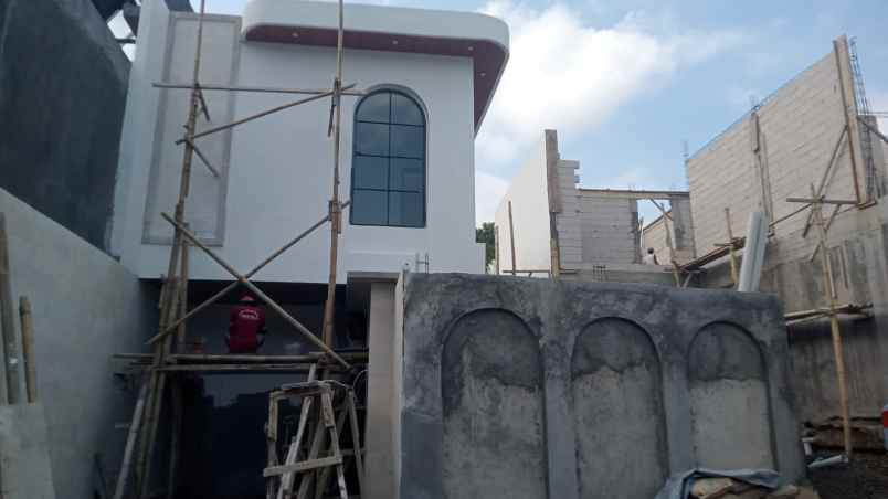 dijual rumah tumbak bayuh