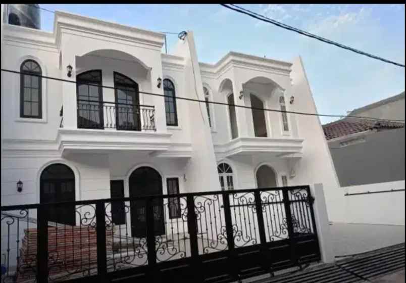 dijual rumah turangga