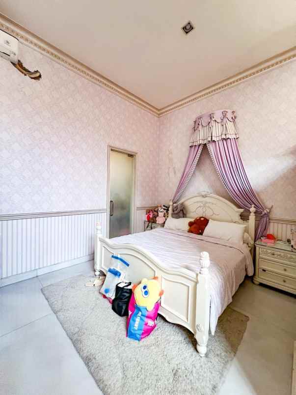 dijual rumah vbr 1 pakuwon indah