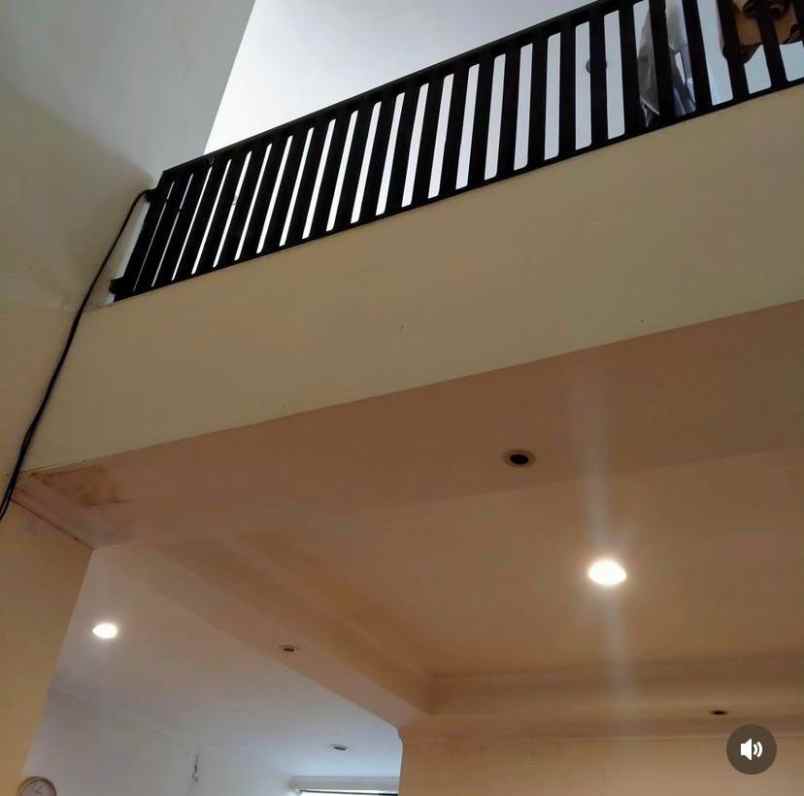 dijual rumah villa asri padasuka