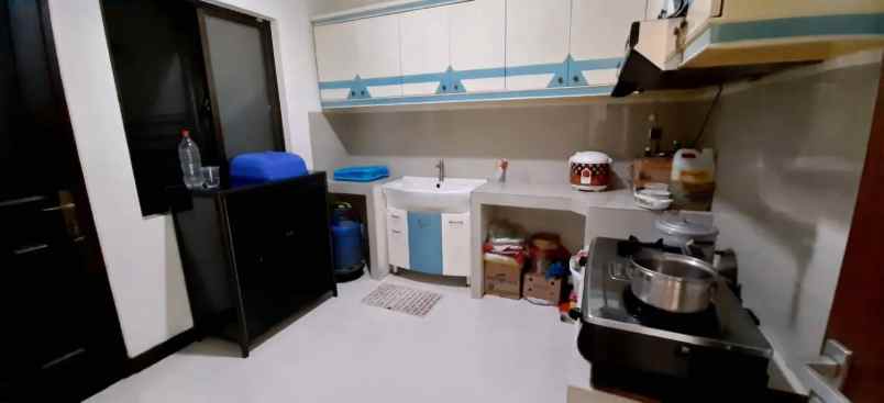 dijual rumah villa bukit mas mediterania