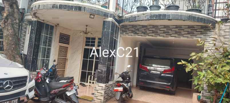 dijual rumah villa mewah di jagakarsa jakarta selatan